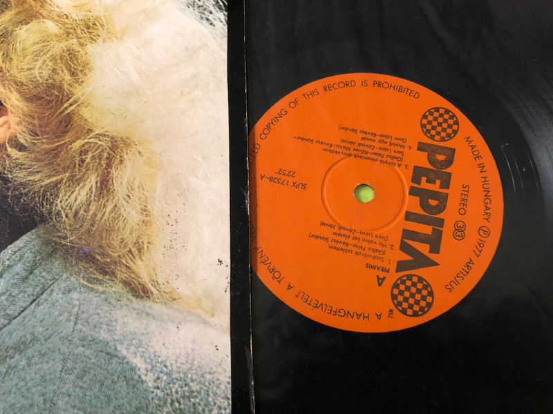 Signed Piramis I Vinyl LP by Pepita - Debut Album of Hungarian Hard Rock Legends (SLPX 17528)