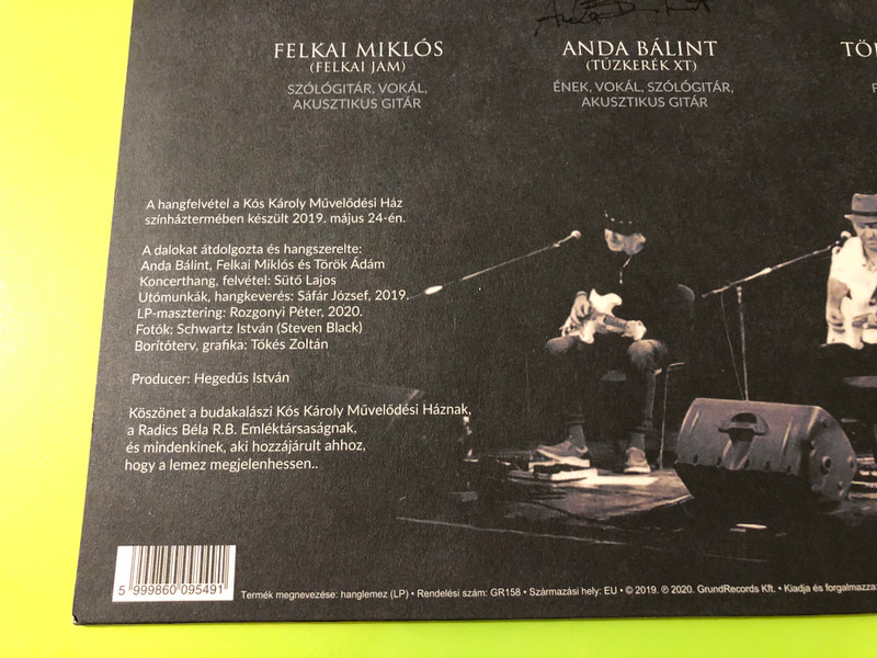 Radics Akusztik: Napfényes éjszaka Signed Vinyl LP by GrundRecords (5999860095491)