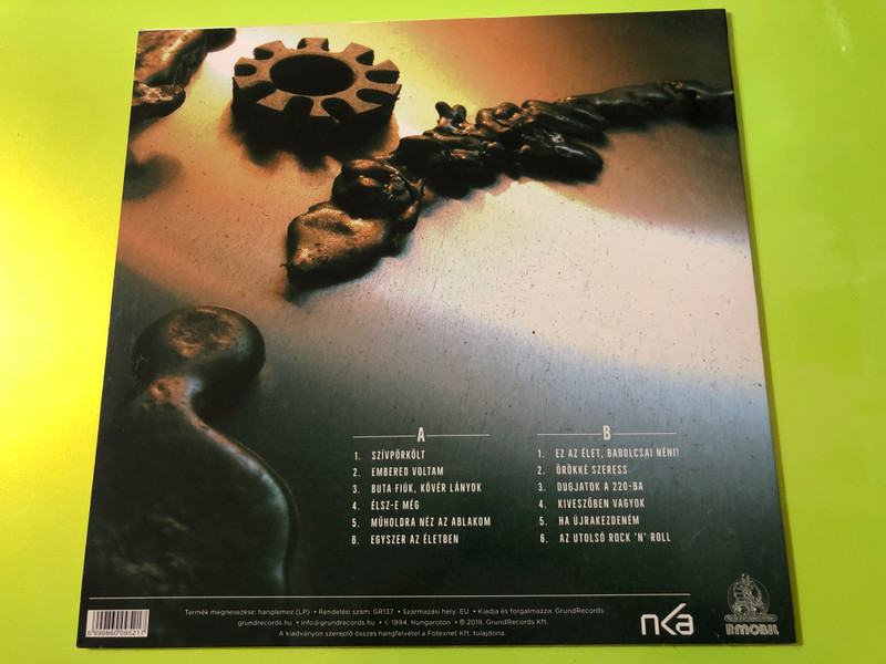 Signed P. Mobil – Ez az élet, Babolcsai néni! Vinyl LP by GrundRecords (5999860095217)