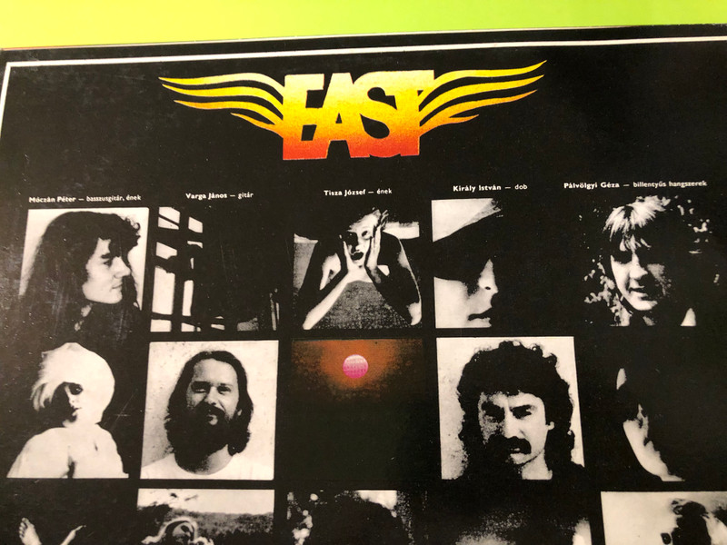 Rések a falon East Start Records Signed Hungarian Prog-Rock Vinyl LP (RésekafalonEast)