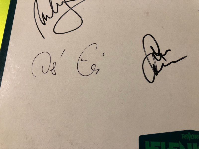 Jelenkor Fonográf Signed Favorit Hungarian Rock Vinyl LP (JelenkorFonográf)