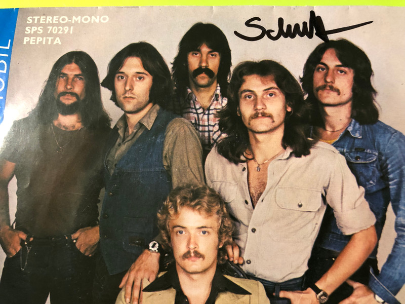 P. Mobil Autographed 7" Vinyl Single - Kétforintos Dal / Menj Tovább (P.MobilMenjTovább)
