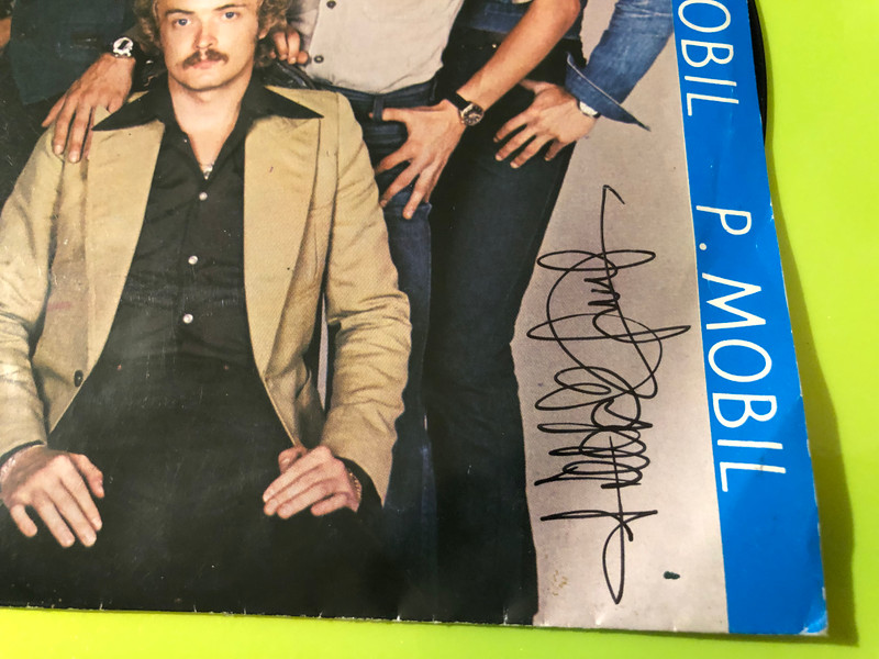 P. Mobil Autographed 7" Vinyl Single - Kétforintos Dal / Menj Tovább (P.MobilMenjTovább)