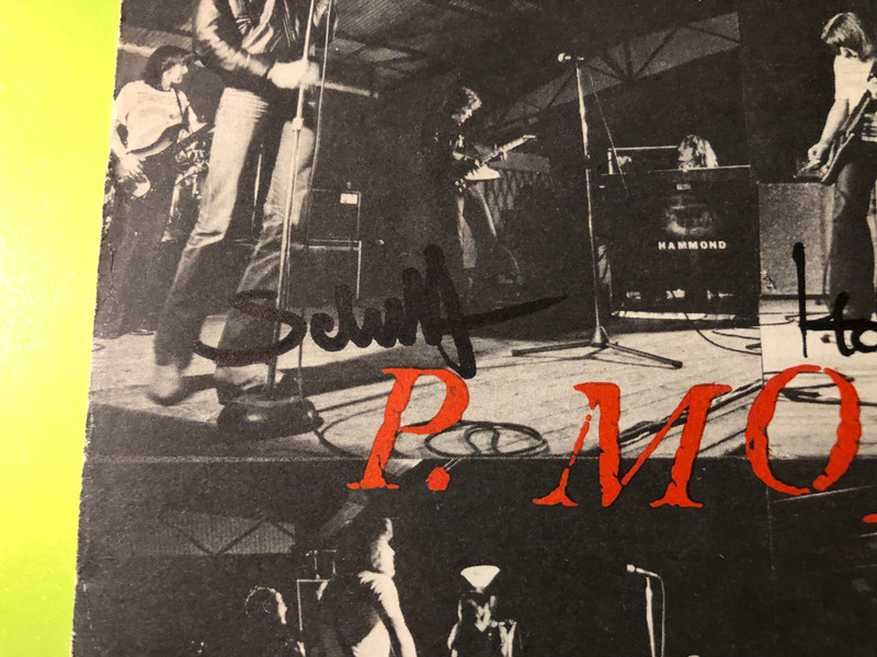 P. Mobil Autographed Live 7" Vinyl Single - Forma I. / Utolsó cigaretta (1979) (P.MobilFormaI)