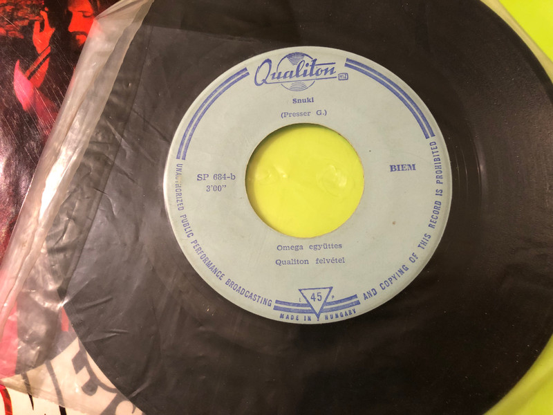 Omega Autographed 7" Vinyl Single - Dead Are The Flowers / Prodigal Son (1970) (OmegaDeadFlowers)