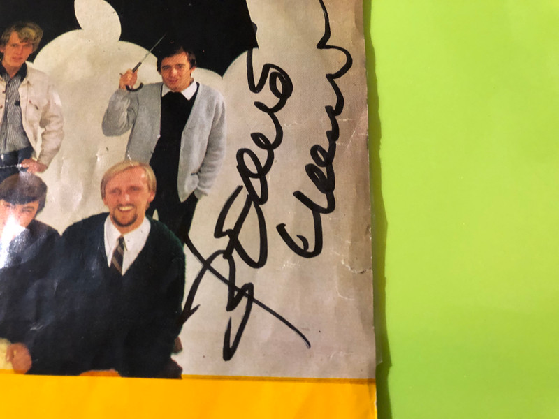 Omega Autographed 7" Vinyl Single - Ismertem egy lányt / Szeretnék visszamenni hozzád (1968) (Ismertemegylányt)