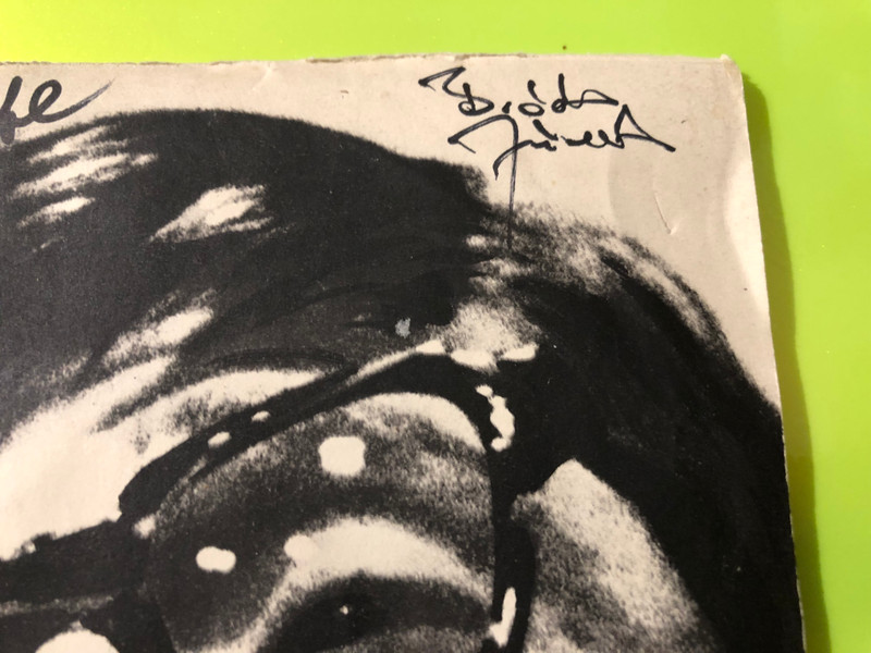 Szörényi Levente & Illés Autographed 7" Vinyl - Nehéz Az Út (1968) (SzörényiLeventeIllés)