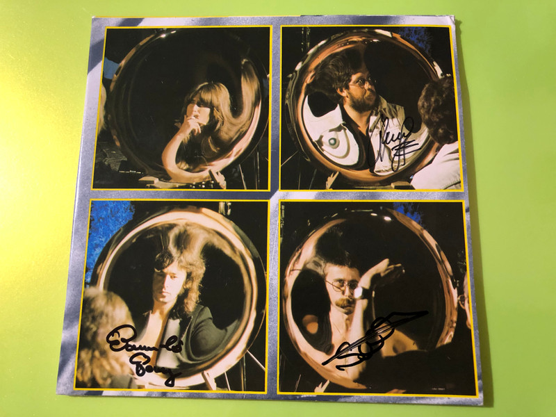 Locomotiv GT – Annyi Mindent Nem Szerettem Double 7" Vinyl Single by Pepita (LocomotivGT05)