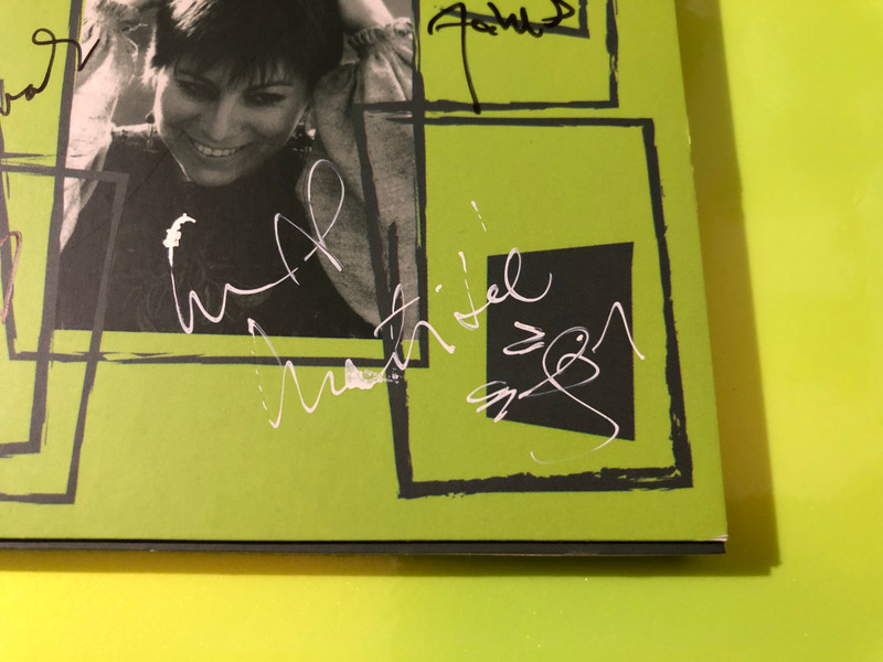 Autographed Katalin Szvorák - Ajándék (Gift) CD Compilation (KatalinSzvorákAjándék)