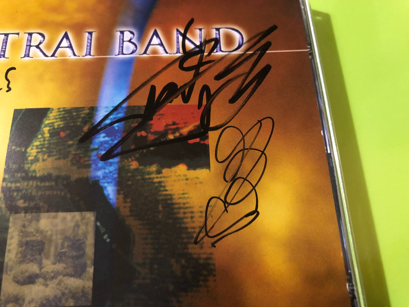 Tátrai Band - Különös álom Gong / Hungaroton Music CD (Multi-Signed) (5991813790521)