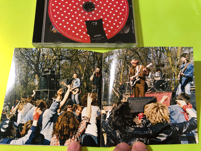 Autographed Collective Art Beatrice: '78-'88 Music CD (5999885224074)