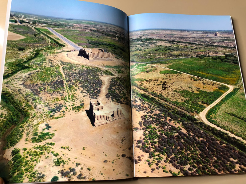 Discovering Civilizations: Historical and Cultural Sites of Merv Illustrated Guide by Turkmen State Publishing Service (A-109567)