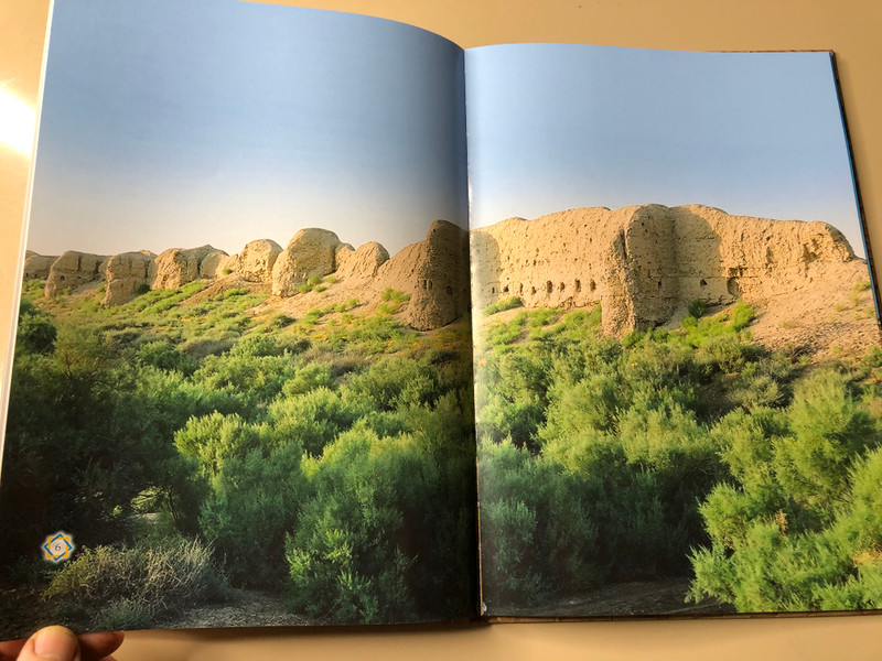 Discovering Civilizations: Historical and Cultural Sites of Merv Illustrated Guide by Turkmen State Publishing Service (A-109567)