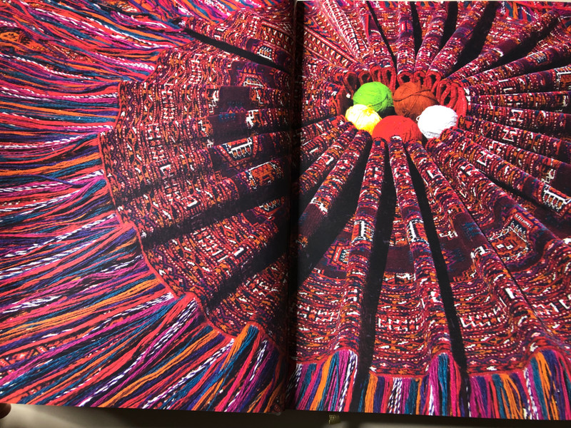 Janly Rowayat: Living Legend of Turkmen Carpets by Gurbanguly Berdimuhamedow - Hardcover Art Book (JanlyRowayat)
