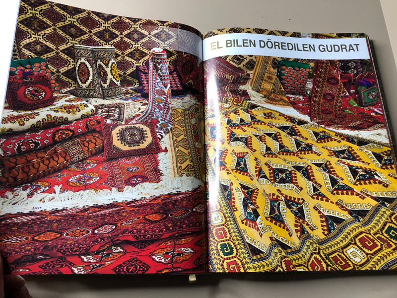 Janly Rowayat: Living Legend of Turkmen Carpets by Gurbanguly Berdimuhamedow - Hardcover Art Book (JanlyRowayat)