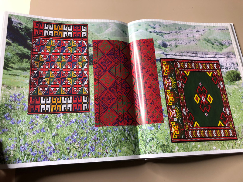 Heavenly Beauty: Arşyň Nepisligi Art Book by Türkmen döwlet neşirýat gullugy (HeavenlyBeauty)