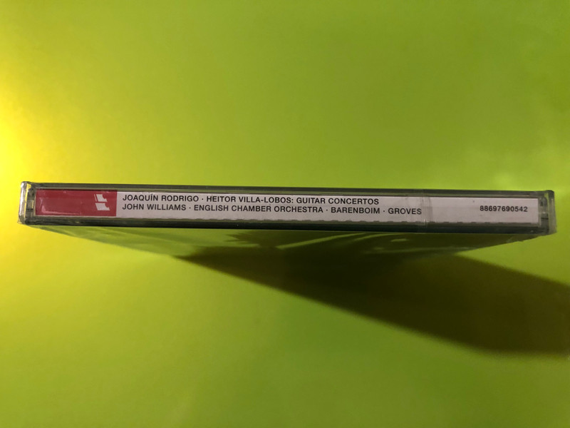 Sony Classical John Williams Guitar Concertos: Rodrigo & Villa-Lobos Audio CD (886976905422)