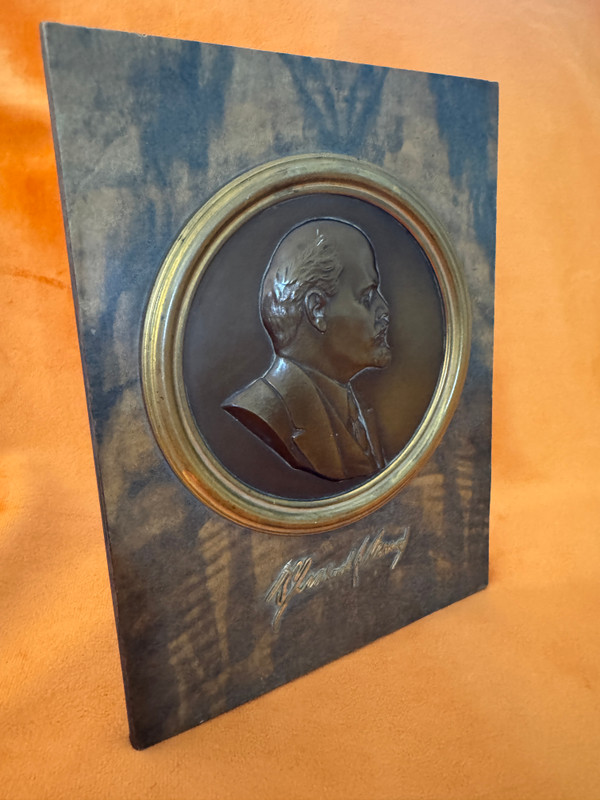 Leningrad Mint Soviet Vladimir Lenin Portrait Table Bas-Relief Plaque (LeninTablePortrait )