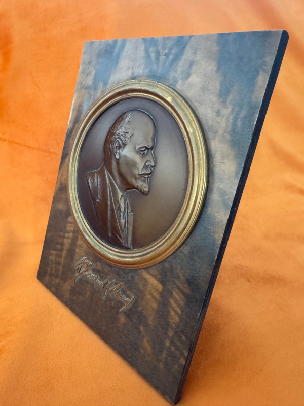 Leningrad Mint Soviet Vladimir Lenin Portrait Table Bas-Relief Plaque (LeninTablePortrait )
