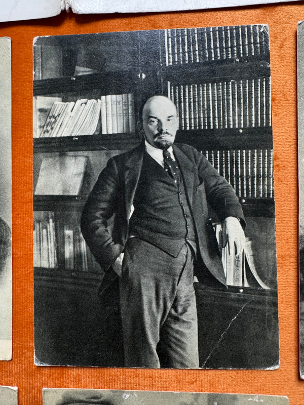 Central Museum of V. I. Lenin Vintage Postcard Set Soviet Khudozhnik (LeninPostcardSet)