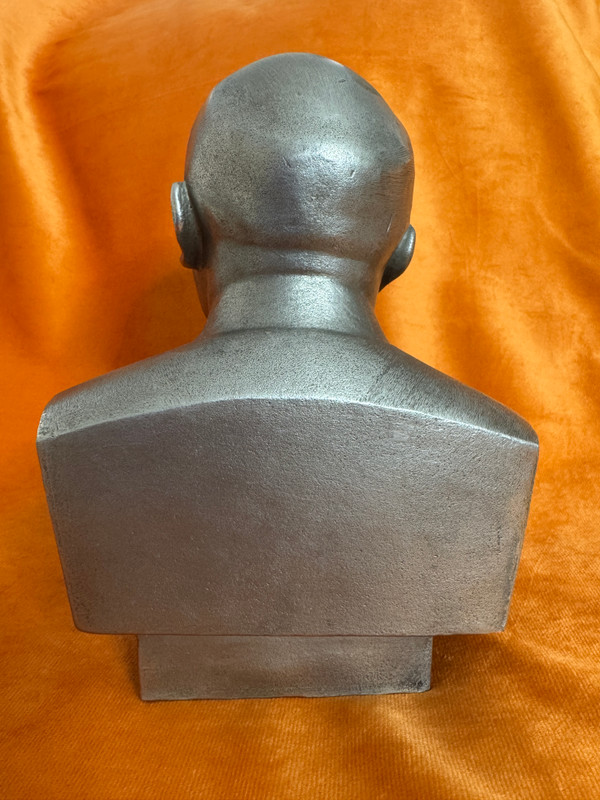 Kasli Iron Works Vintage Vladimir Lenin Cast Iron Bust (eninCastIronBust)