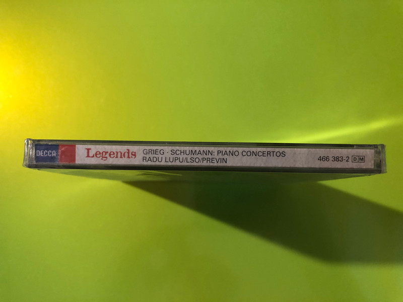 Decca Legends: Grieg & Schumann Piano Concertos — Radu Lupu / LSO / André Previn Audio CD (028946638323) 
