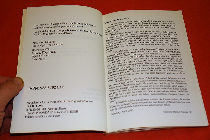 German – Hungarian Gospel of Luke / Bilingual / Das Evangelium Nach Lukas – Lukács evangéliuma / Ketnyelvu Biblia / 1986-ban kiadott revidialt elberfeldi Biblia alapjan forditotta Soproni-Sterner Gaspar