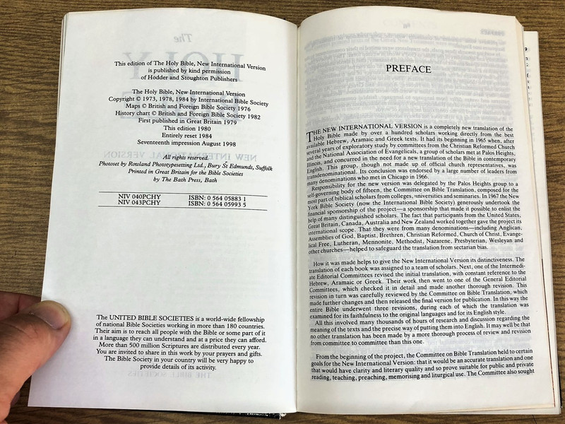 Bible: New International Version / New Life Bible with colour features / NIV043PCHY / 1984 NIV Text Edition (9780564059935)