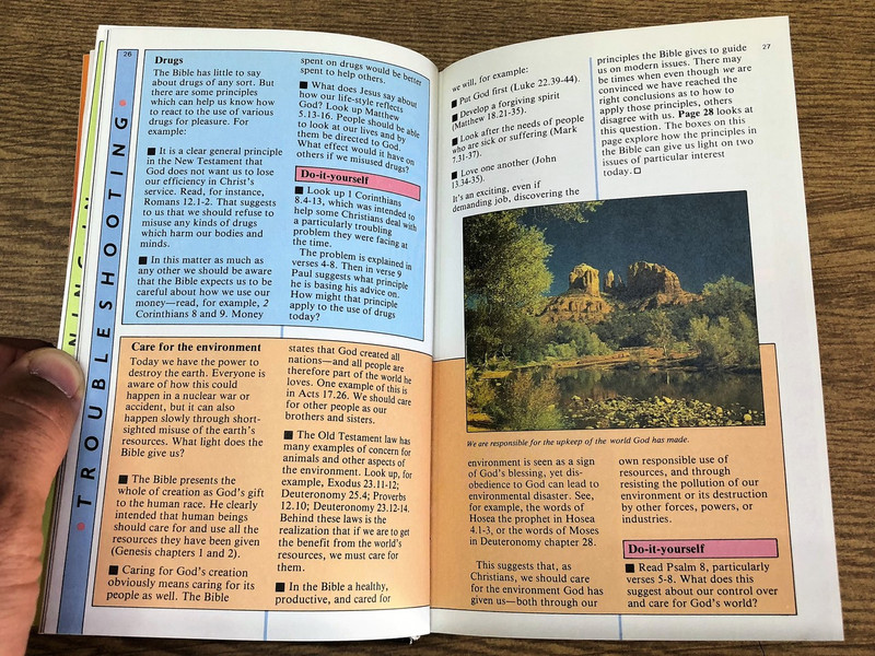 Bible: New International Version / New Life Bible with colour features / NIV043PCHY / 1984 NIV Text Edition (9780564059935)