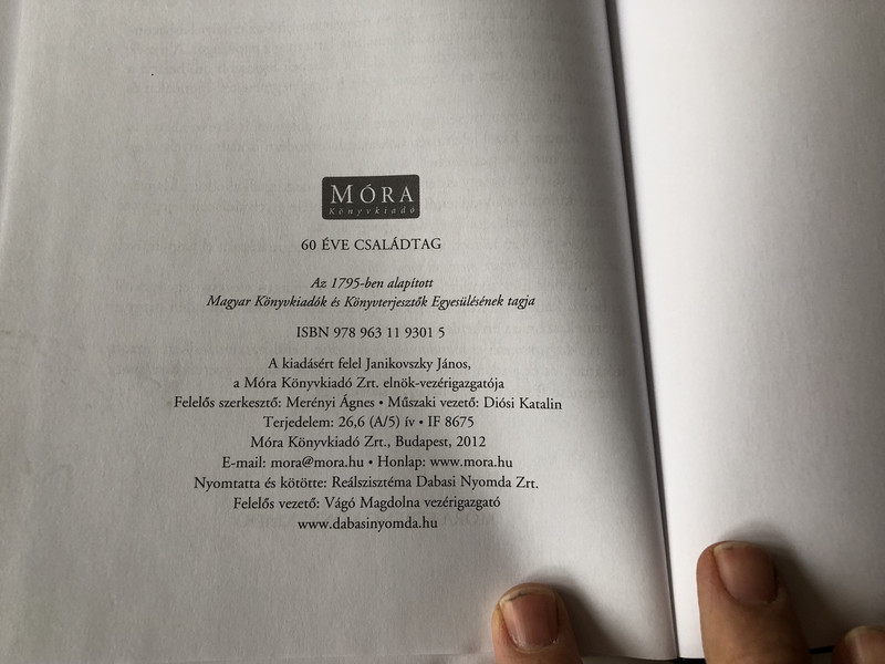 Vége jó, Minden jó és más mesék - Benedek Elek / Szecskó Tamás Illusztrációival / 3. Kiadás - 3th Edition / Hungarian Fairy Tales / Hardcovered Book (9789631193015)