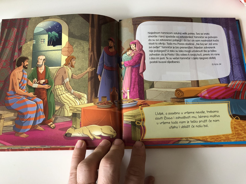 My Key Verse Children's Bible in Croatian language / Key messages with morals / 22 Bible quotes interpreted for children