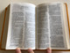 Holy Bible / Szent Biblia / Károli Gáspár / Mid-size / Sun Yellow / Imitation Leather binding / Napsárga / Golden Edges / Words of Christ in Red / Maps & Timeline / Jézus szavai piros kiemeléssel / Térképek és idővonal (9786155526596)