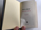Put u Život / Way of Life: Prayer and Rites, 9th Amended Edition / Hardcover - Black / Croatian language prayer book / Molitvenik i obrednik / IX. Dopunjeno Izdanje / "Marija" 2009 / Petar Lubina (9789530039261)