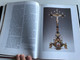 A Hit Asztala - Az áldozattól az istentiszteletig by dr. Fabiny Tibor / Öt vallás liturgikus tárgyaiból / Officina Nova 1990 / Relics of Judaism, Catholicism, Orthodoxy, Evangelical and Reformed faith / Hardcover (9637835857)