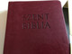 Szent Biblia / Hungarian Holy Bible with words of Jesus in RED /Leather bound Burgundy Cover, Golden edges, 2 bookmark ribbons / Bőrkötés, Bordó színű / Jézus szavai piros kiemeléssel / Patmos Records 2017 (9786155526619