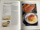 Das Strudelkochbuch / German language cookbook - the Strudel / Corvina Verlag 2003 / Hardcover (9631352773)