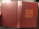 Good news Bible - English GNB 063 STDL / Book introductions, Notes, Word glossary Hardcover 2004 / The Bible Societies - Collins (0007166621)