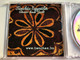 Új Élő Népzene 6. = Living Village Music 6. / Táncház Egyesület Audio CD 2000 / FMVMCD 006