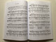 LET US SING AND PLAY MUSIC / Solfege Exercise Book / Edited by Irsai Vera, Agócsy László / Editio Musica Budapest Zeneműkiadó / 1962 / ÉNEKELJÜNK, MUZSIKÁLJUNK / Szolfézs példatár, alsófok IV. kötet / Szerkesztette Irsai Vera, Agócsy László (9790080028285)