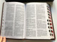 Szent Biblia / Hungarian Holy Bible with words of Jesus in RED / Genuine Leather bound Brown Cover, Goltmos Reden edges, 2 bookmark ribbons, Thumb Indexed / Bőrkötés, Barna színű / Jézus szavai piros kiemeléssel / Pacords 2020 9786155526619