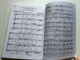 Tausend Jahre Chormusik Ezer év kórusa (Thousand Years Of Choral Music In Original Languages) by Miklos Forrai / Sheet Music Book / EDITIO MUSICA BUDAPEST (9796080052729)