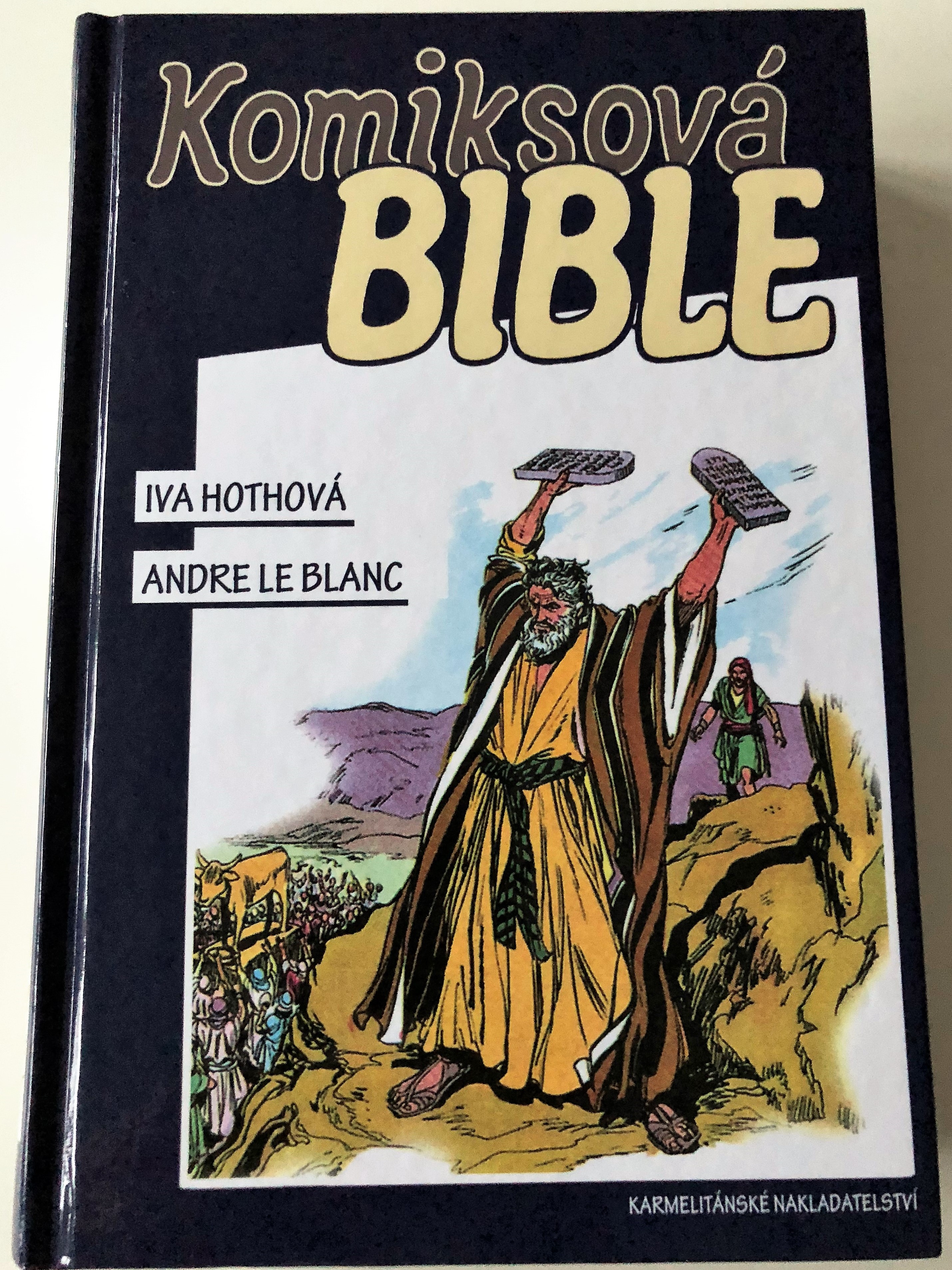 komiksov-bible-czech-edition-of-the-picture-bible-from-david-c.-cook-publishing-czech-language-bible-comic-for-children-and-teenagers-hardcover-2014-1-.jpg