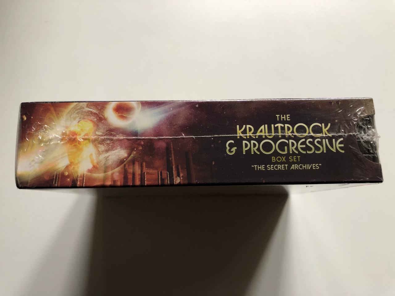 https://cdn11.bigcommerce.com/s-62bdpkt7pb/products/0/images/316693/The_Krautrock_Progressive_Box_Set_The_Secret_Archives_6CDs_Deluxe_Limited_Edition_Music_Brokers_6x_Audio_CD_Box_Set_2018_MBB7261_4__60580.1702913617.1280.1280.JPG?c=2