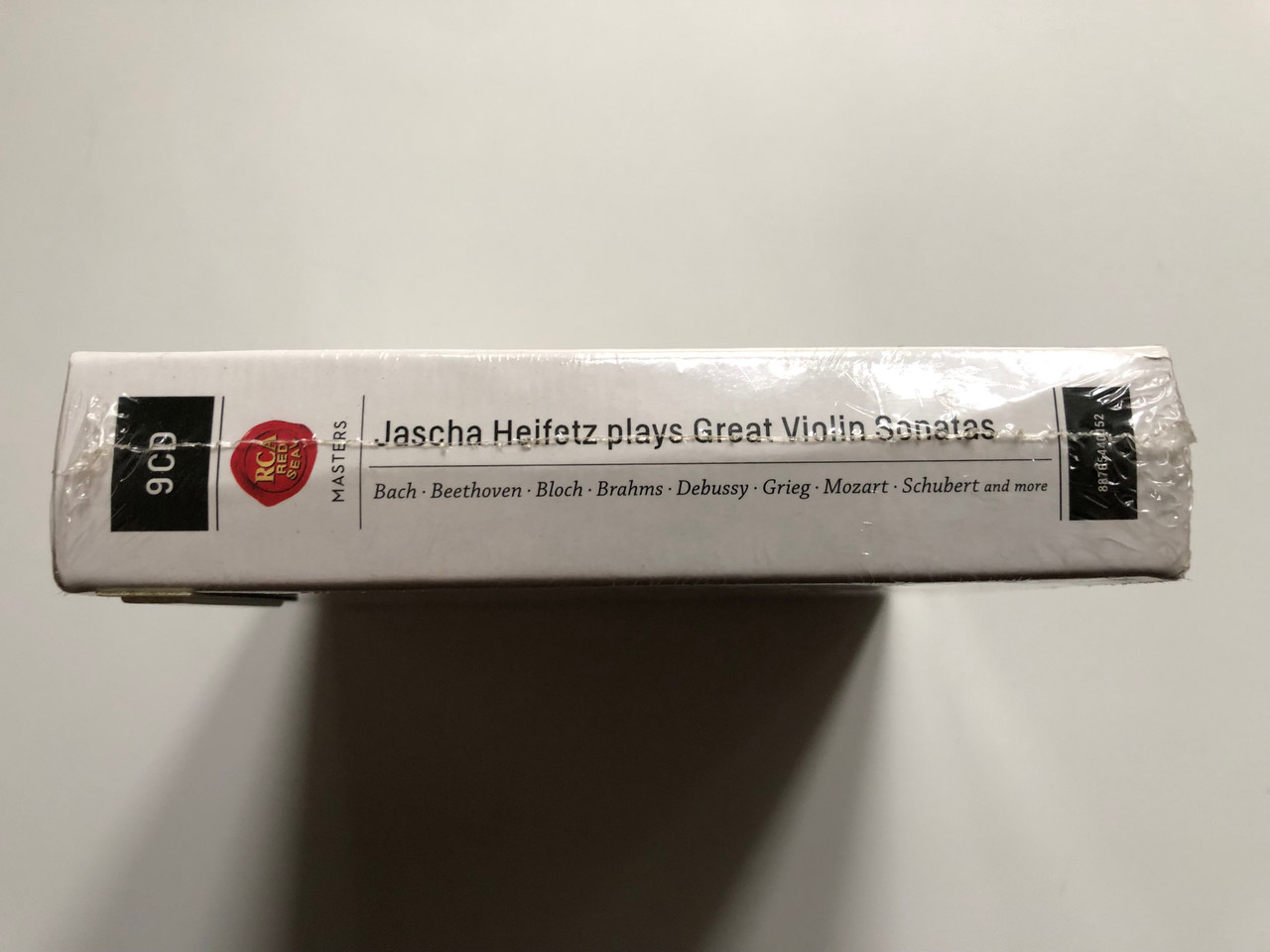 https://cdn11.bigcommerce.com/s-62bdpkt7pb/products/0/images/316707/Jascha_Heifetz_Plays_Great_Violin_Sonatas_Bach_Beethoven_Bloch_Brahms_Debussy_Grieg_Mozart_Schubert_and_more_RCA_Red_Seal_9x_Audio_CD_Box_Set_2013_88765440152_3__78851.1702915297.1280.1280.JPG?c=2