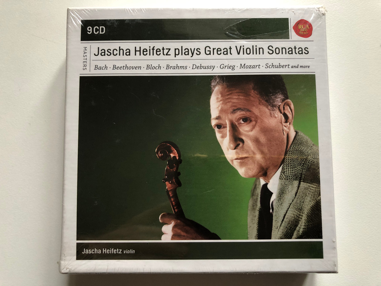 https://cdn11.bigcommerce.com/s-62bdpkt7pb/products/0/images/316708/Jascha_Heifetz_Plays_Great_Violin_Sonatas_Bach_Beethoven_Bloch_Brahms_Debussy_Grieg_Mozart_Schubert_and_more_RCA_Red_Seal_9x_Audio_CD_Box_Set_2013_88765440152_1__32522.1702915301.1280.1280.JPG?c=2