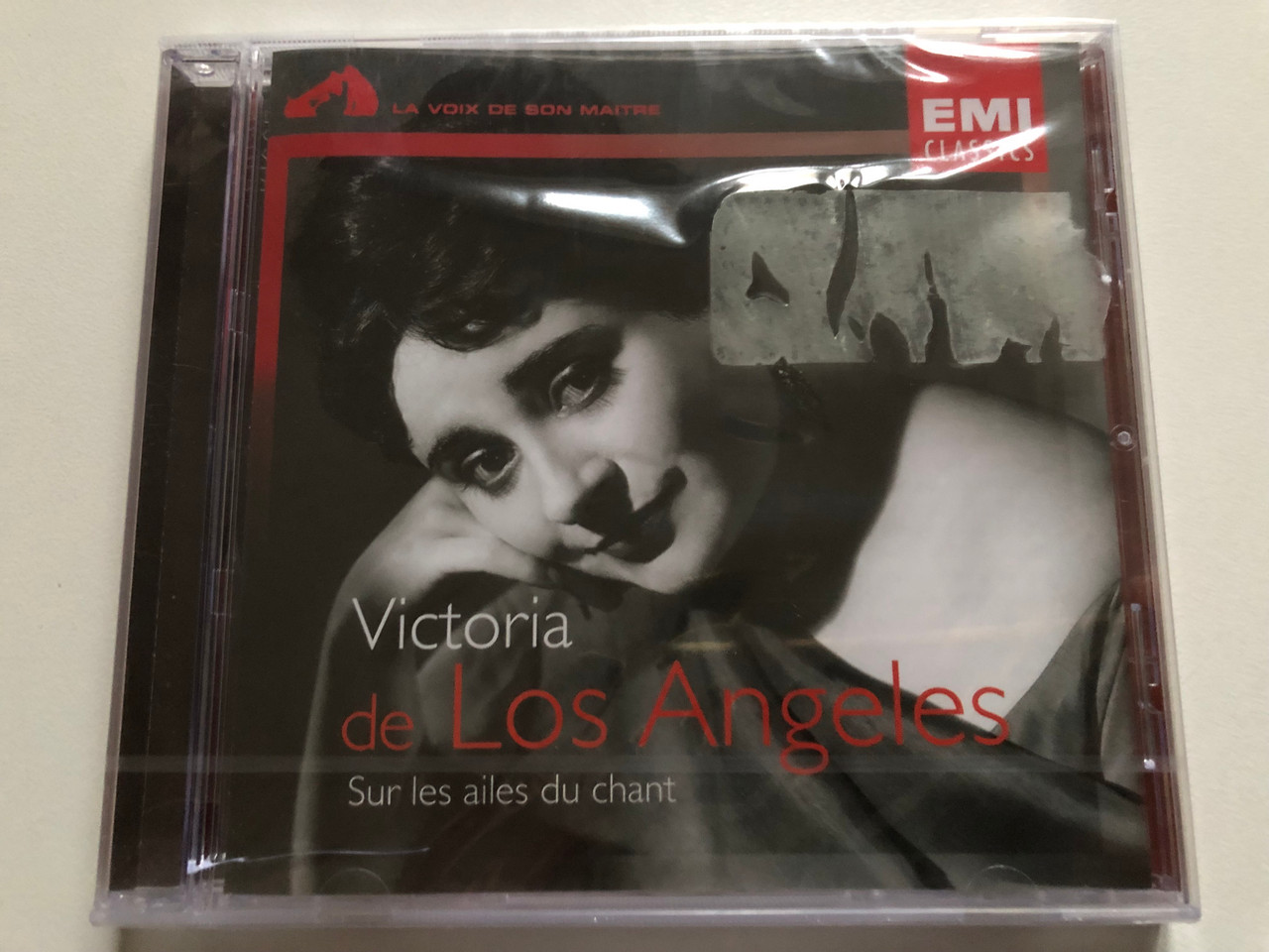 https://cdn11.bigcommerce.com/s-62bdpkt7pb/products/0/images/319439/Victoria_De_Los_Angeles_Sur_Les_Ailes_Du_Chant_EMI_Classics_Audio_CD_2005_Stereo_724347679926_1__60930.1704106800.1280.1280.JPG?c=2