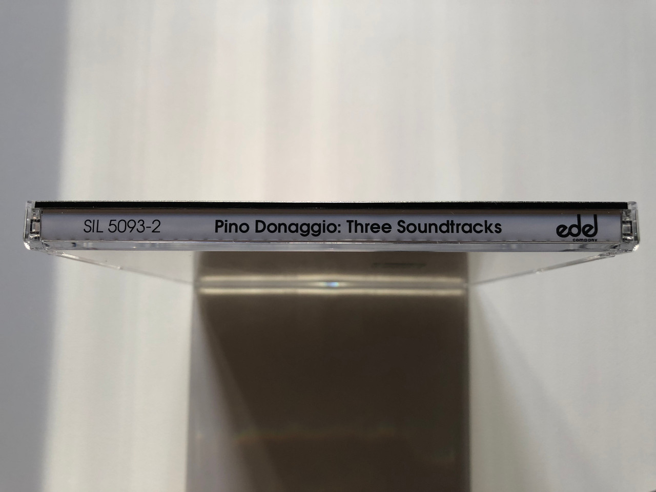 https://cdn11.bigcommerce.com/s-62bdpkt7pb/products/0/images/321271/Pino_Donaggio_Dj_Vu_Going_Bananas_Suite_for_a_Dying_Venice_The_Lost_Score_for_Ordeal_By_Innocence_Three_Original_Motion_Picture_Soundtracks_Silva_Screen_Audio_CD_1992_SIL_5093-_3__63441.1704950398.1280.1280.JPG?c=2