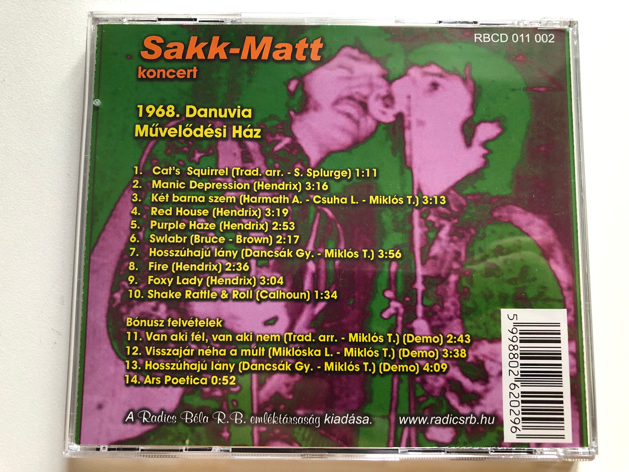 https://cdn11.bigcommerce.com/s-62bdpkt7pb/products/0/images/321827/Sakk-Matt_Koncert_-_1968._Danuvia_Muv._Haz_Radics_Bla_RB_Emlktrsasg_Audio_CD_2003_RBCD_011_002_7__19463.1705485479.1280.1280.JPG?c=2