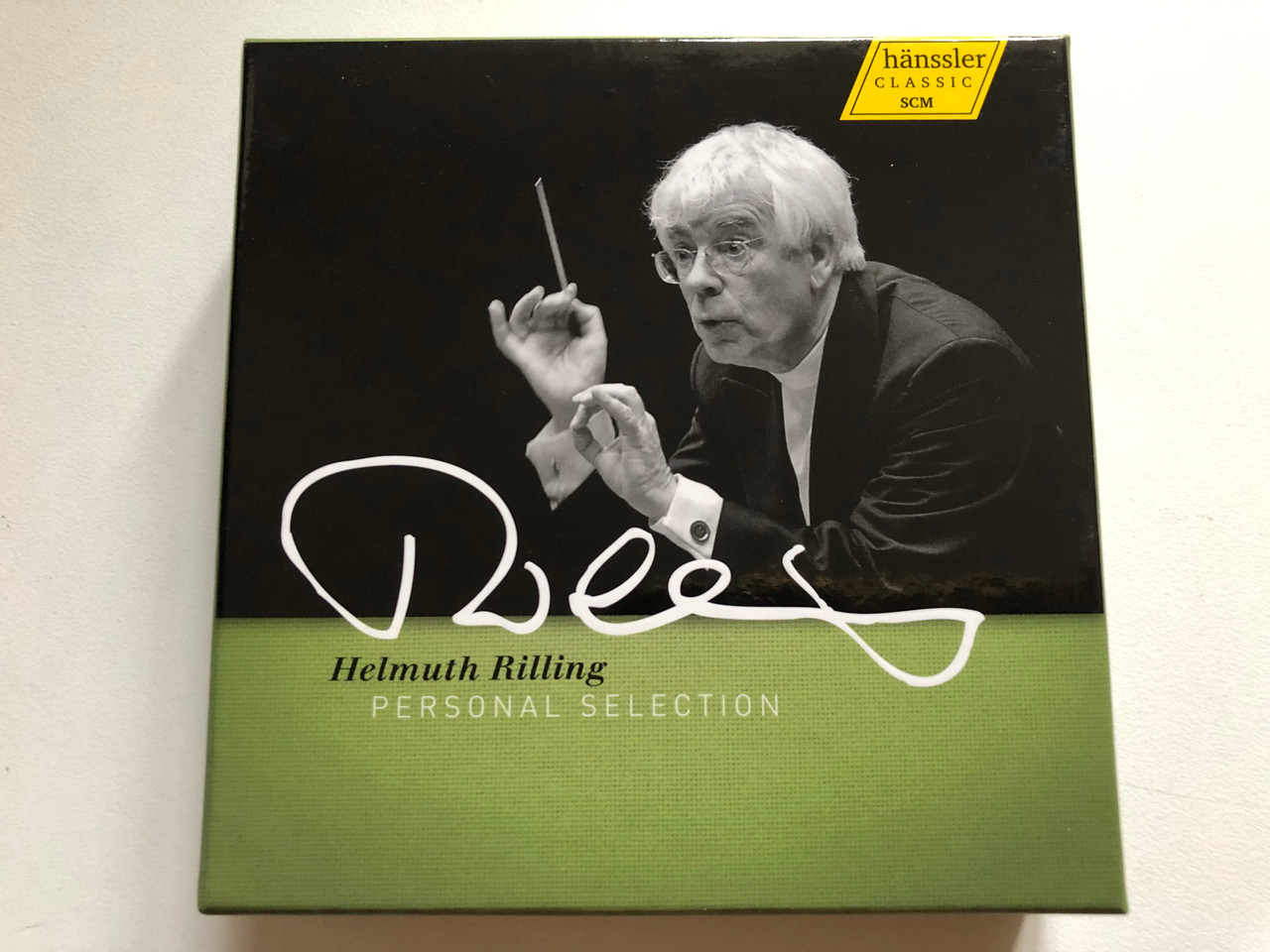 https://cdn11.bigcommerce.com/s-62bdpkt7pb/products/0/images/321936/Helmuth_Rilling_Personal_Selection_hanssler_classic_10x_Audio_CD_Box_Set_2013_CD_98_1__52010.1705646252.1280.1280.JPG?c=2