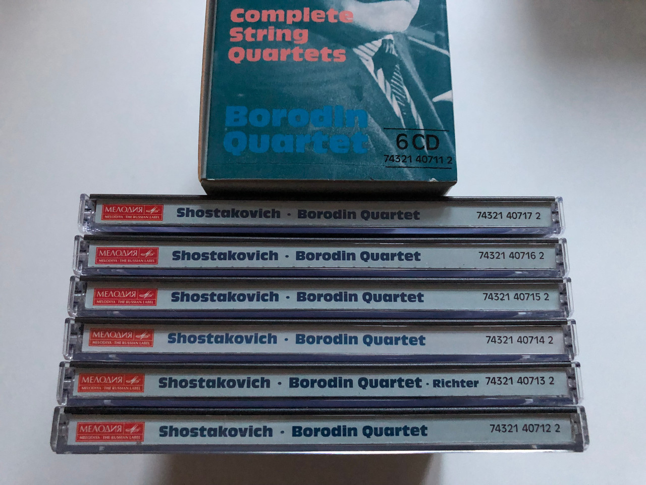 https://cdn11.bigcommerce.com/s-62bdpkt7pb/products/0/images/322710/Dmitri_Shostakovich_-_Complete_Quartets_Piano_Quintet_-_Sviatoslav_Richter_Borodin_Quartet_6x_Audio_CD_Box_Set_74321_40711_2_7__66548.1706609330.1280.1280.JPG?c=2